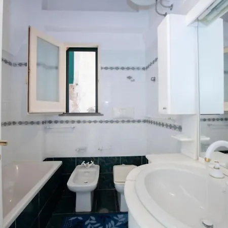 Blue House - 150 Mt Dalla Apartamento