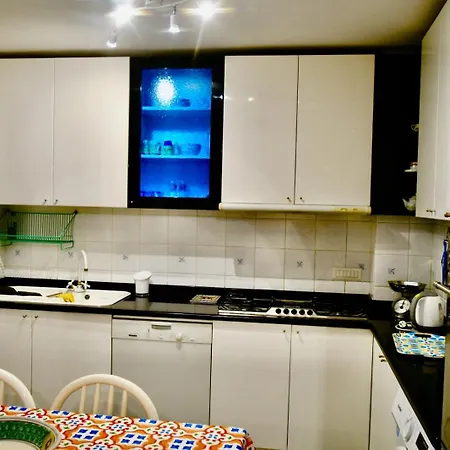 Blue House - 150 Mt Dalla *