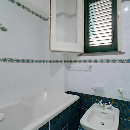 Appartamento Blue House - 150 Mt Dalla